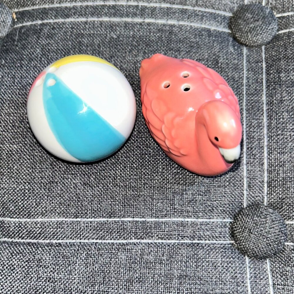 Pink Flamingo and Beach Ball Salt and Pepper Shaker - Picture 2 of 7